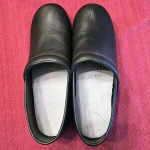 Ana-Tech Black Leather Clogs, EU 43